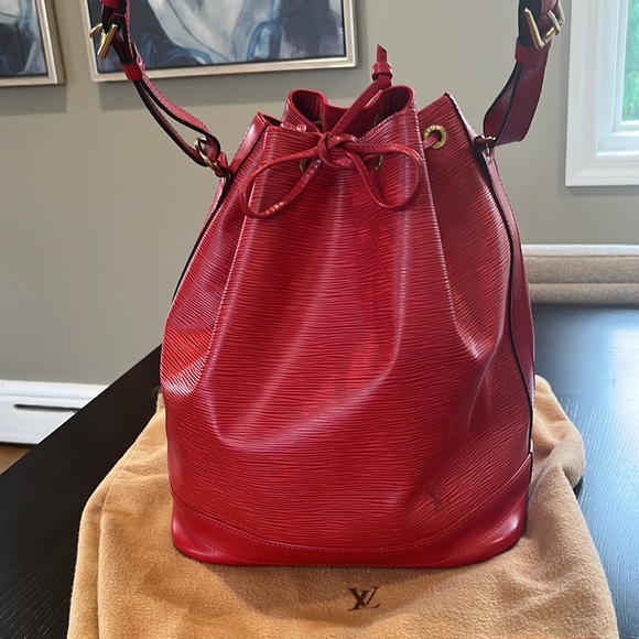 Authentic Louis Vuitton Red Epi Bag - Picture 3 of 14